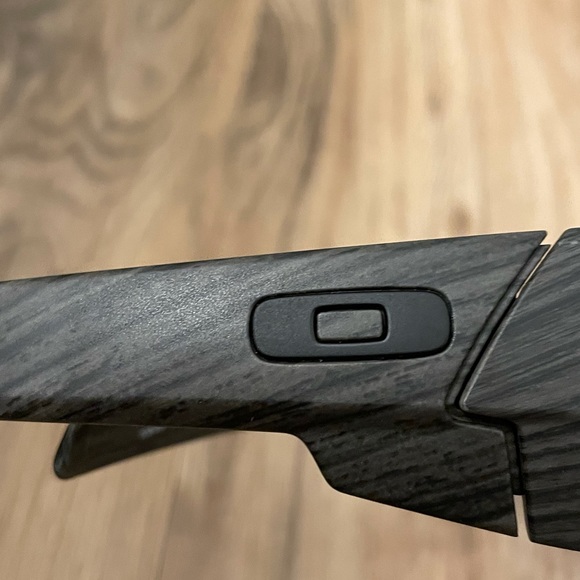 Men’s Oakley - Picture 5 of 6